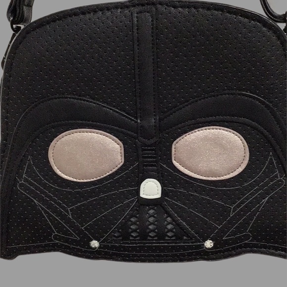 Loungefly Darth‎ Vader Funko POP Crossbody, Black - Picture 3 of 10